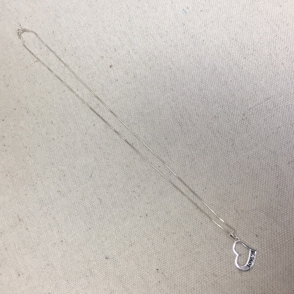 Sterling silver Box chain + “loved” heart pendant - Picture 9 of 10
